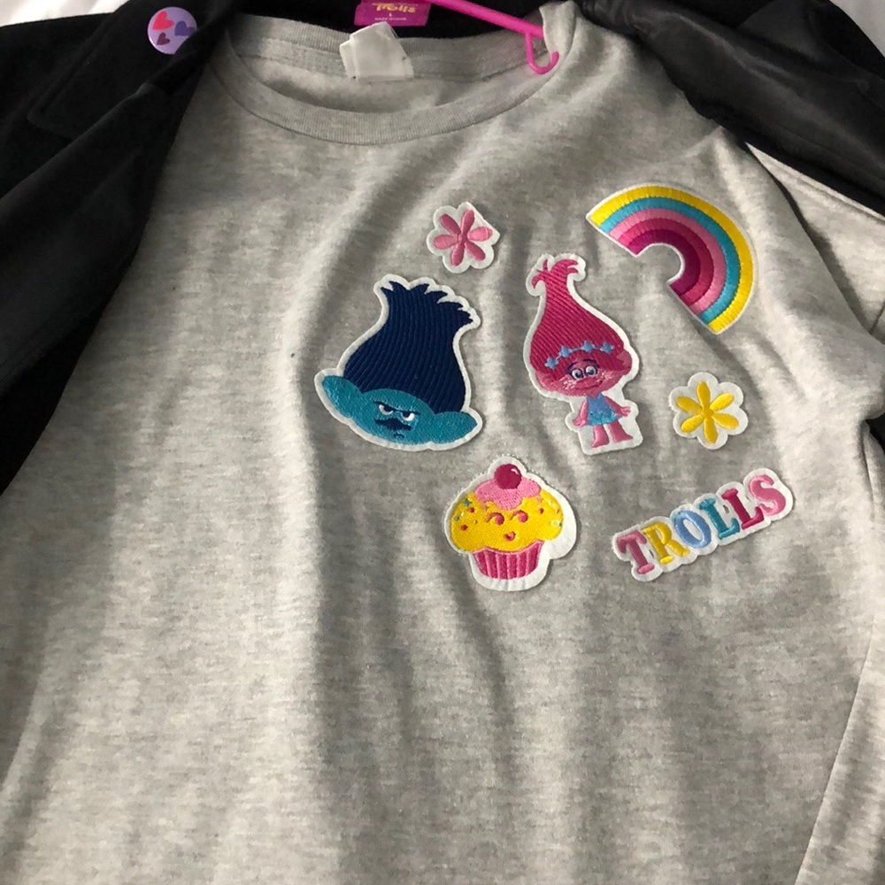 Trolls sweatshirt & leather (fake )jacket